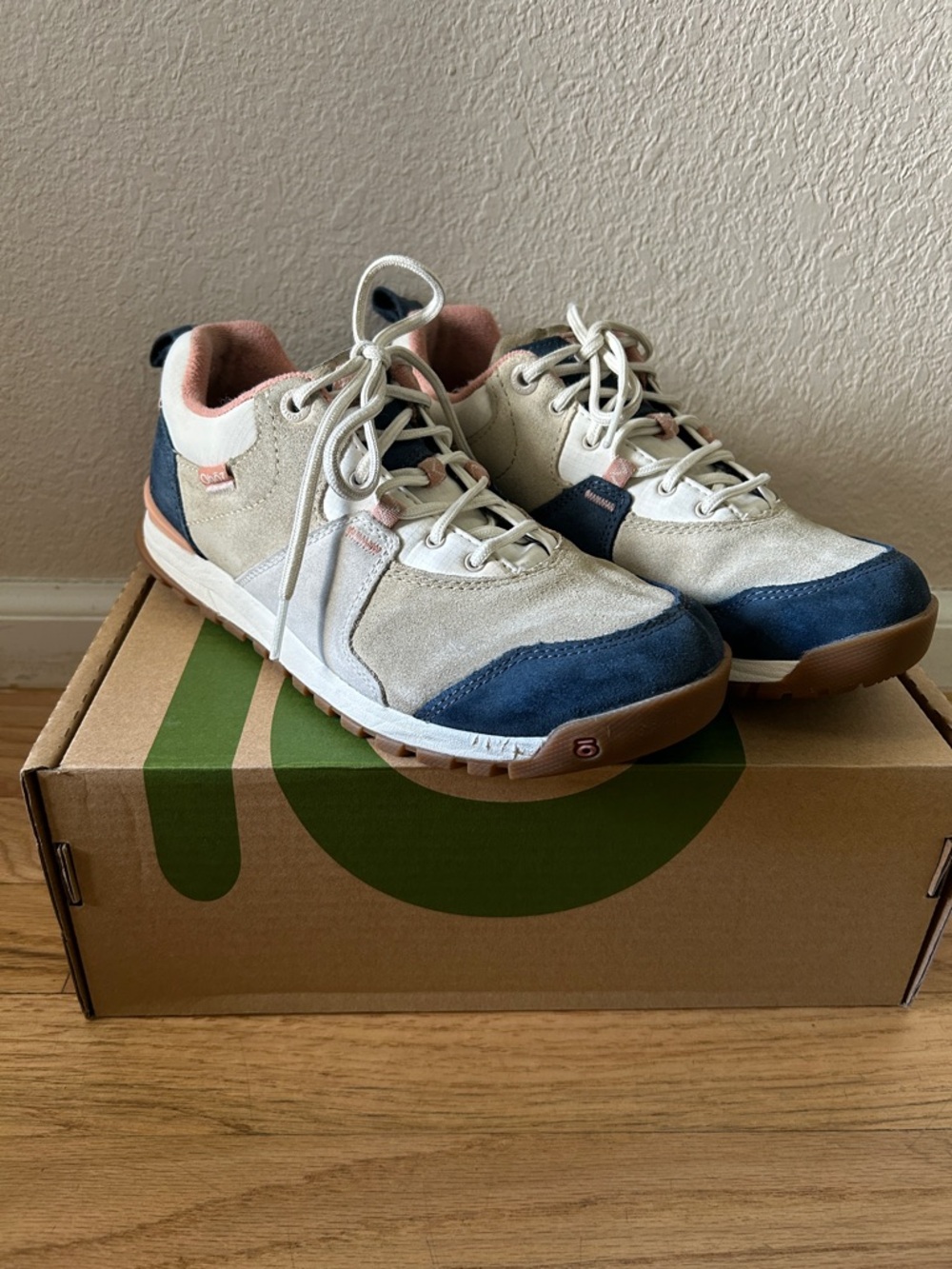 Obōz Women’s Emma Low